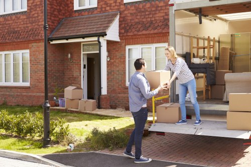 Moving van service for Woolwich homes and flats